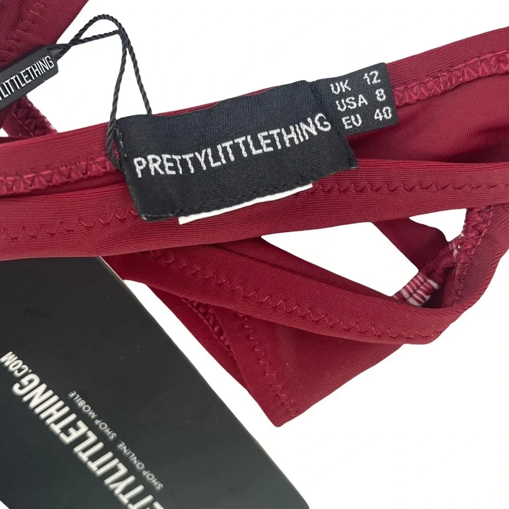 ✨NWT PrettyLittleThing Deep Red Bralette with Zipper size 8